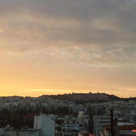 Cozy Apartment Near Metro-Athens View エクステリア 写真