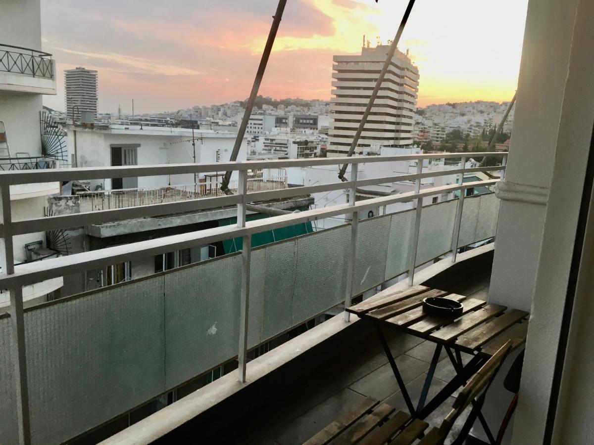 Cozy Apartment Near Metro-Athens View エクステリア 写真